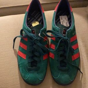 Adidas Blackburn size men’s 7 1/2